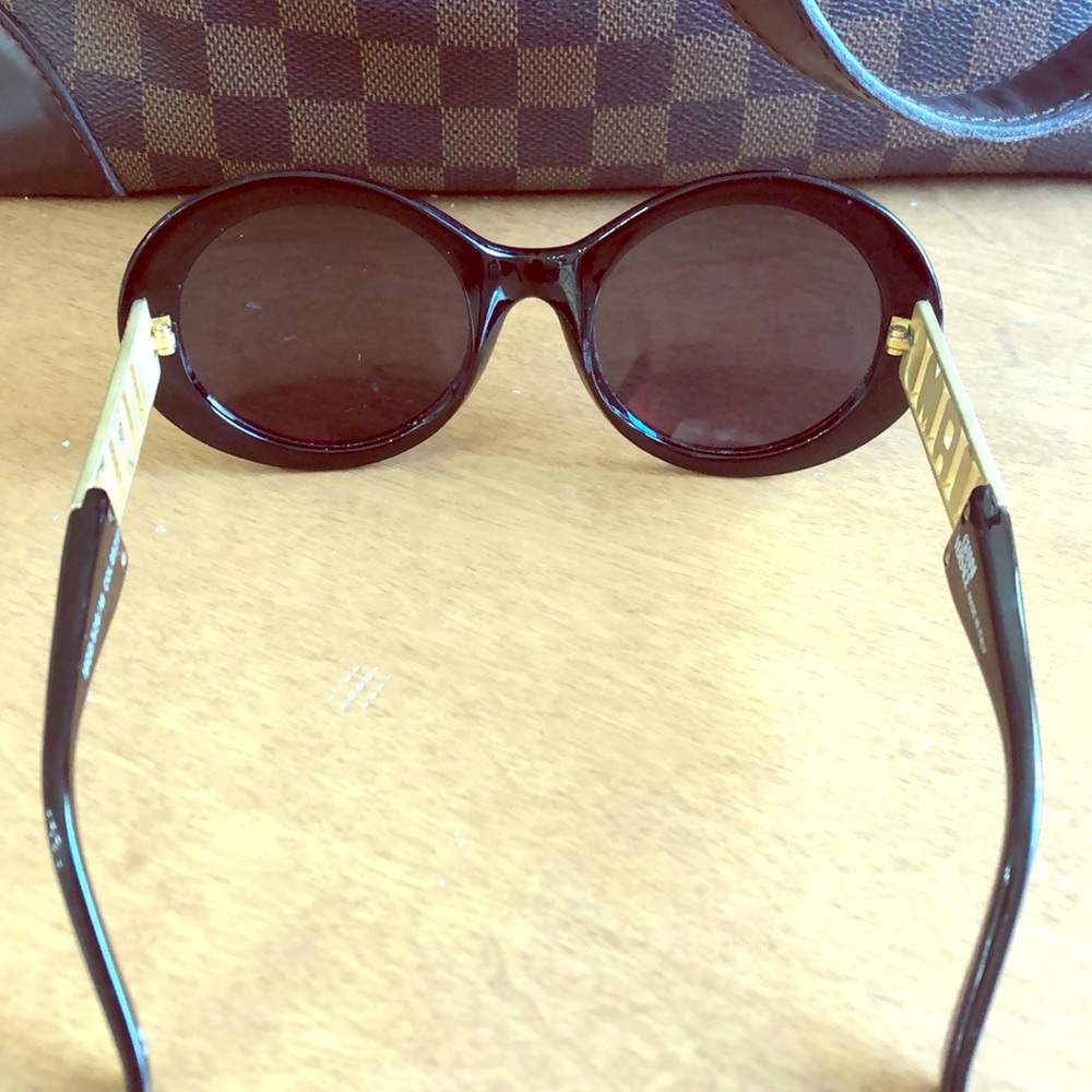 Versace MIAMI Sunglasses - Picture 5 of 8